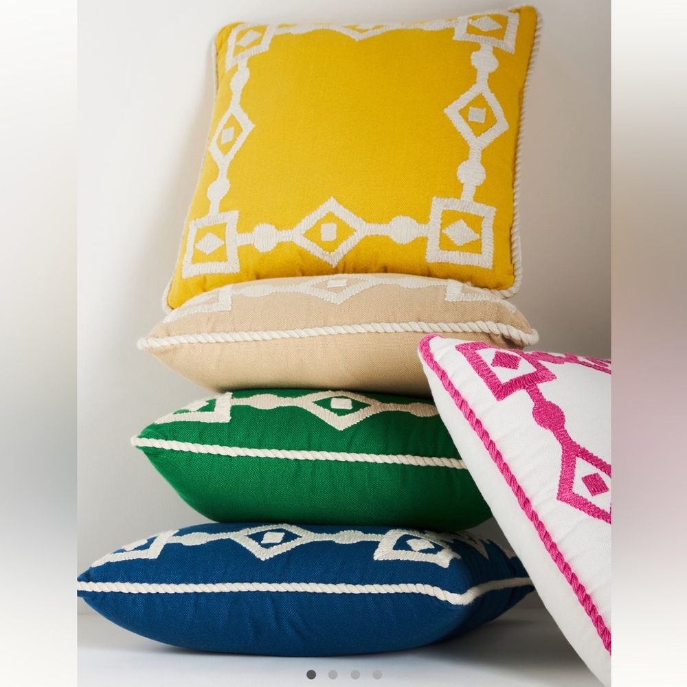 NWT Indoor/Outdoor Greek Key Embroidered Pillow - Picture 4 of 4